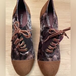 Desigual Women's Unique Brown and Black Lace-Up Boots